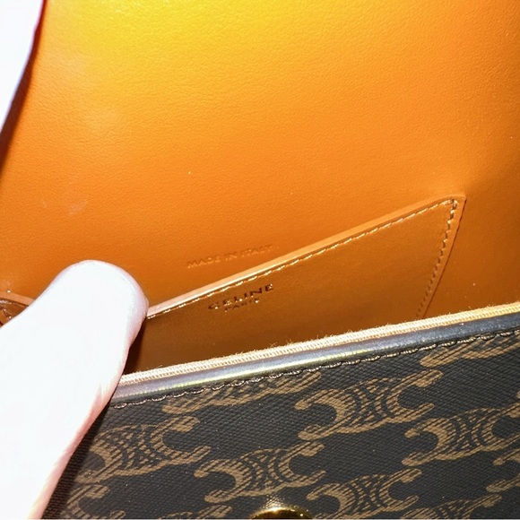 CELINE CLUTCH ON STRAP TABOU IN TRIOMPHE - Picture 14 of 16